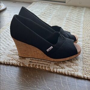 TOMS Black and Tan Wedge Shoes